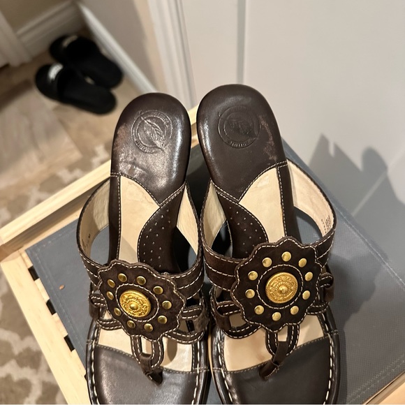 Nurture brown wedges sandals size 7.5 - Picture 3 of 4